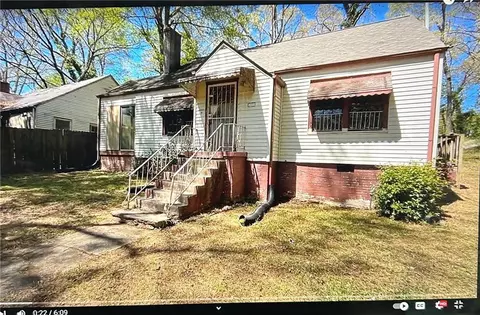 2131 Donald Lee Hollowell Pkwy NW, Atlanta, GA 30318