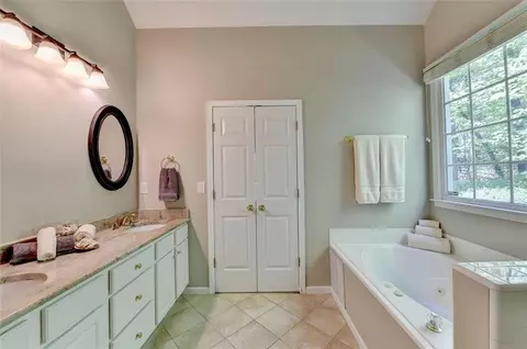 Bath - 500 Firelite Ln, Suwanee, GA 30024 photo 3 of 5