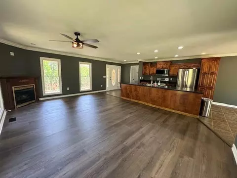 Living - 23 Heather Cir, Cave Spring, GA 30124 photo 5 of 6