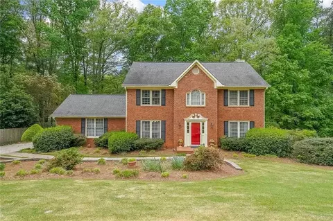 463 Guilford Cir, Marietta, GA 30068