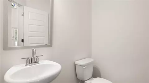 Bath - 13962 Conrad Ct, Covington, GA 30014 photo 2 of 7