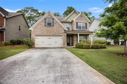 380 Autumn Bluff Dr, Lawrenceville, GA 30044