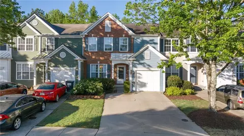 2876 Commonwealth Cir, Alpharetta, GA 30004