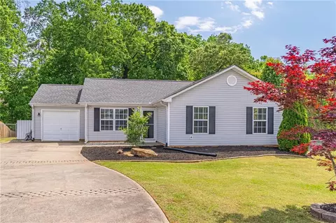353 Shenandoah Cir, Winder, GA 30680