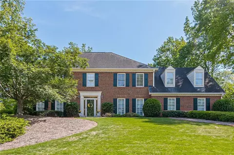 4677 Glenforest Dr NE, Roswell, GA 30075