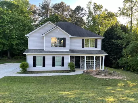 804 Pebble Pl, Loganville, GA 30052