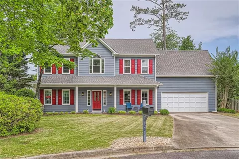 261 Inwood Trl, Lawrenceville, GA 30043