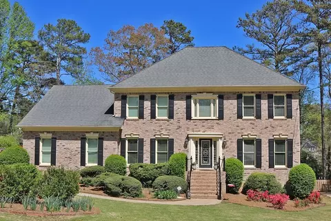 868 Guinevere Way, Lilburn, GA 30047