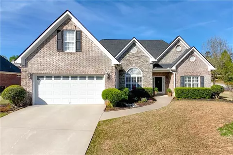 408 Myrtle Ct, Loganville, GA 30052