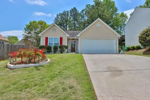3708 Wavetree Overlook NW, Acworth, GA 30101