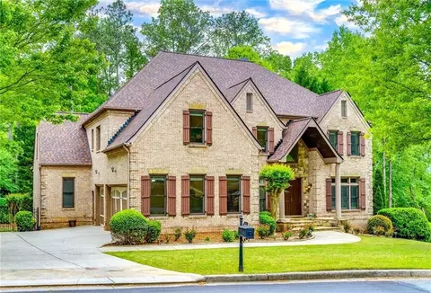 901 Highbury Ln, Marietta, GA 30068
