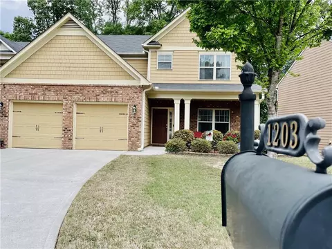1203 Silvercrest Ct, Powder Springs, GA 30127