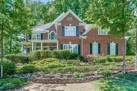 700 Vinings Estates Dr SE, Mableton, GA 30126