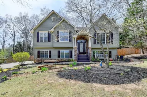 2355 Fair Oaks Ct, Cumming, GA 30040