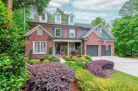 120 Heritage Ct, Roswell, GA 30075