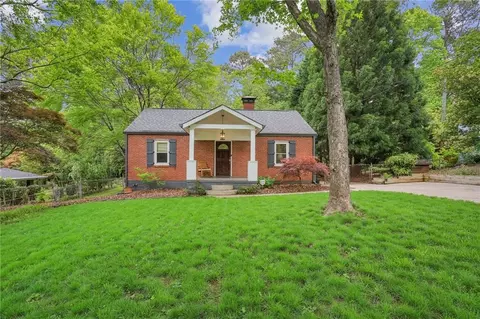 3020 Hollywood Dr, Decatur, GA 30033