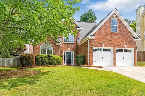 600 Red Oak Ct, Roswell, GA 30075