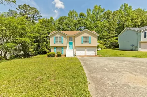 6215 Leverett Dr, Lithonia, GA 30038