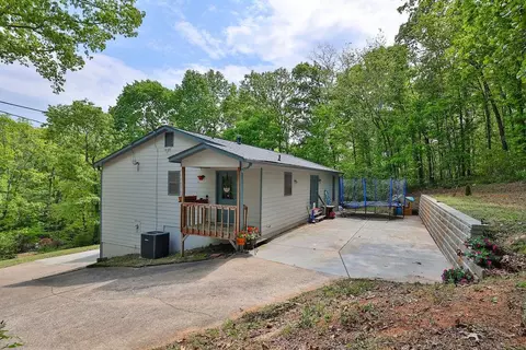 5330 Club Dr, Cumming, GA 30041