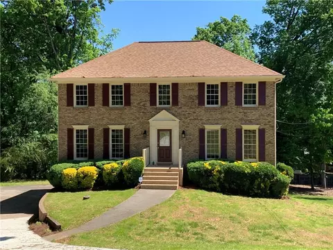 5362 Sandy Stream Dr, Stone Mountain, GA 30087