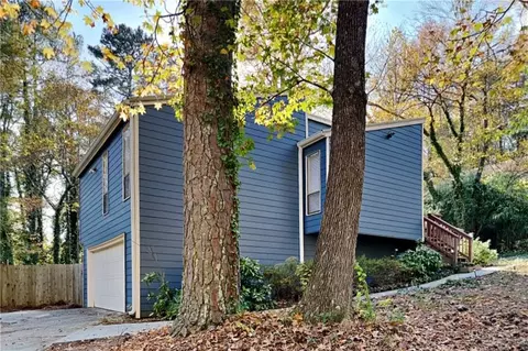 2211 Cedar Forks Dr, Marietta, GA 30062