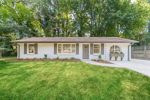 4840 Pinedale Dr, Forest Park, GA 30297