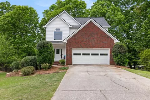 2200 Ashley Crossing Ct, Lawrenceville, GA 30043