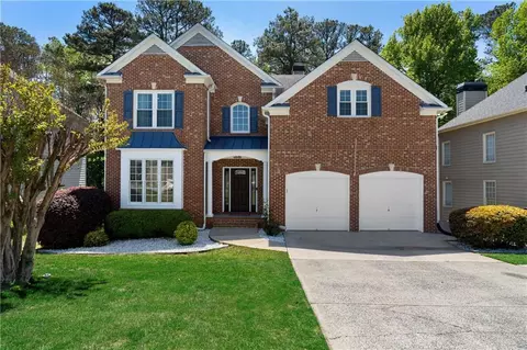 1949 Barrett Knoll Cir, Kennesaw, GA 30152