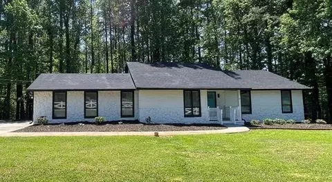 6147 Shadow Rock Dr, Lithonia, GA 30058