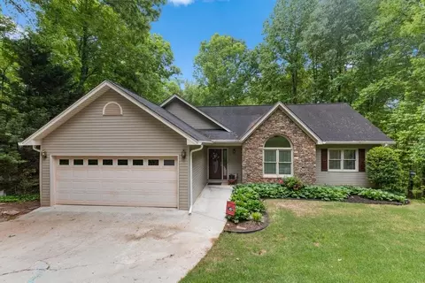 4458 Hidden Oaks Dr, Flowery Branch, GA 30542
