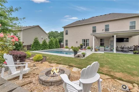 Exterior - 2754 Bloom Cir, Dacula, GA 30019 photo 5 of 5