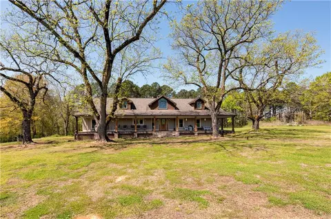 3002 Jackson Lake Rd, Mansfield, GA 30055