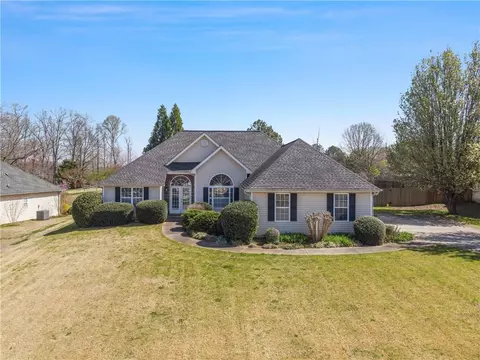 6830 Bryn Brooke Dr, Dawsonville, GA 30534