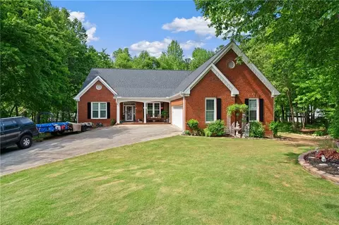 325 Herring Ridge Ct, Grayson, GA 30017