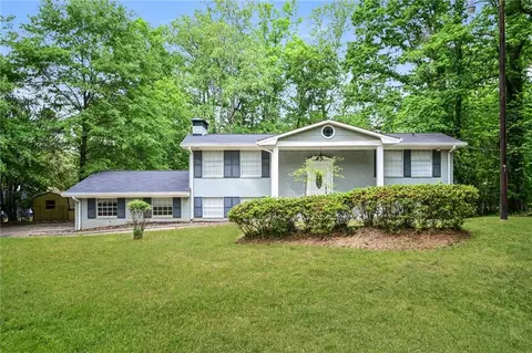 3122 Jodeco Dr, Jonesboro, GA 30236