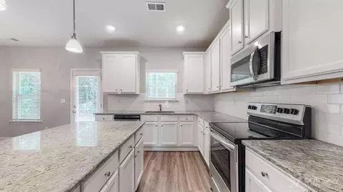 Kitchen - 201 Hydrangea Ct #12, Austell, GA 30168 photo 5 of 5