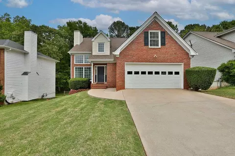 2815 Oak Meadow Dr, Snellville, GA 30078
