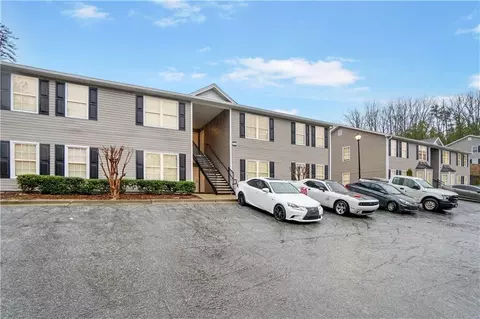 1300 Stonehaven Cir, Cartersville, GA 30121