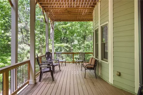 Exterior - 520 Sentry Ridge Xing, Suwanee, GA 30024 photo 4 of 14