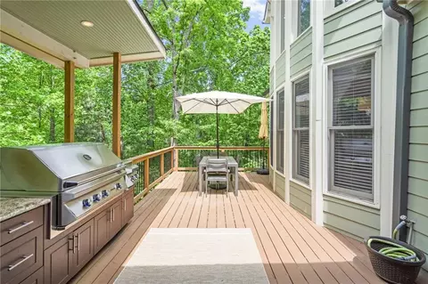 Exterior - 520 Sentry Ridge Xing, Suwanee, GA 30024 photo 6 of 14