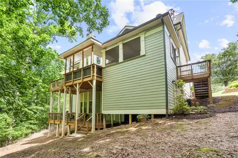 Exterior - 520 Sentry Ridge Xing, Suwanee, GA 30024 photo 9 of 14