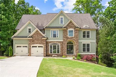 520 Sentry Ridge Xing, Suwanee, GA 30024
