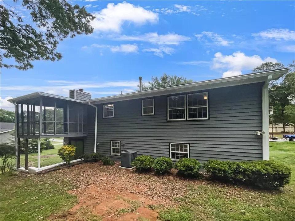  3696 Fairlane Dr, Douglasville, GA 30135 photo 6