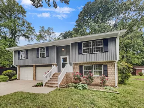 3696 Fairlane Dr, Douglasville, GA 30135