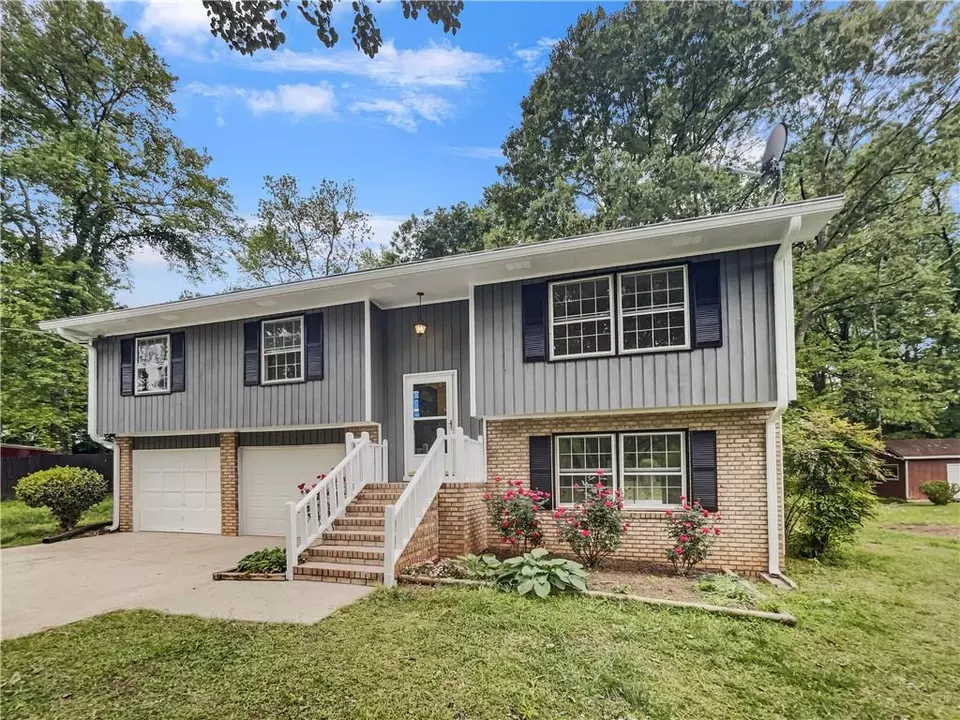  3696 Fairlane Dr, Douglasville, GA 30135 photo 1