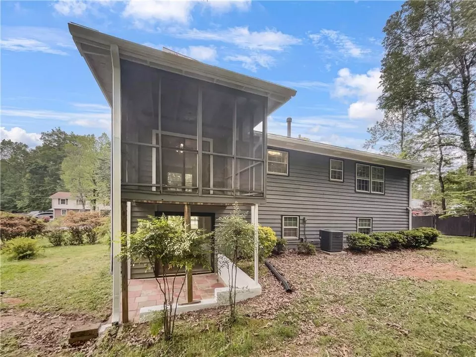  3696 Fairlane Dr, Douglasville, GA 30135 photo 9