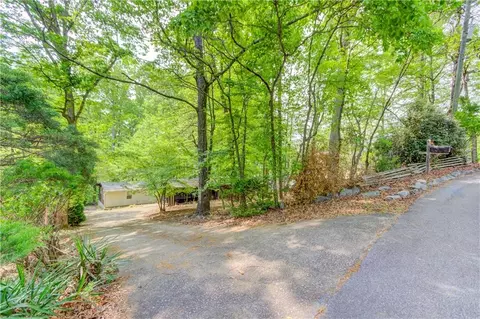 6171 Cardinal Dr, Gainesville, GA 30506