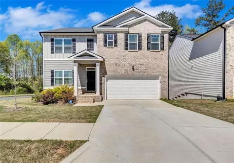 130 Silver Birch Pass, Newnan, GA 30265