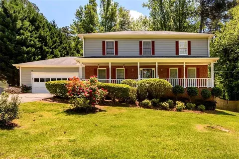 434 Sanderingham Ln, Lawrenceville, GA 30046