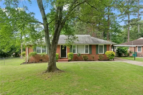 590 Kennesaw Dr SE, Smyrna, GA 30080